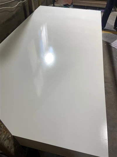 Hvit laminert melamin kryssfinerplate for møbler